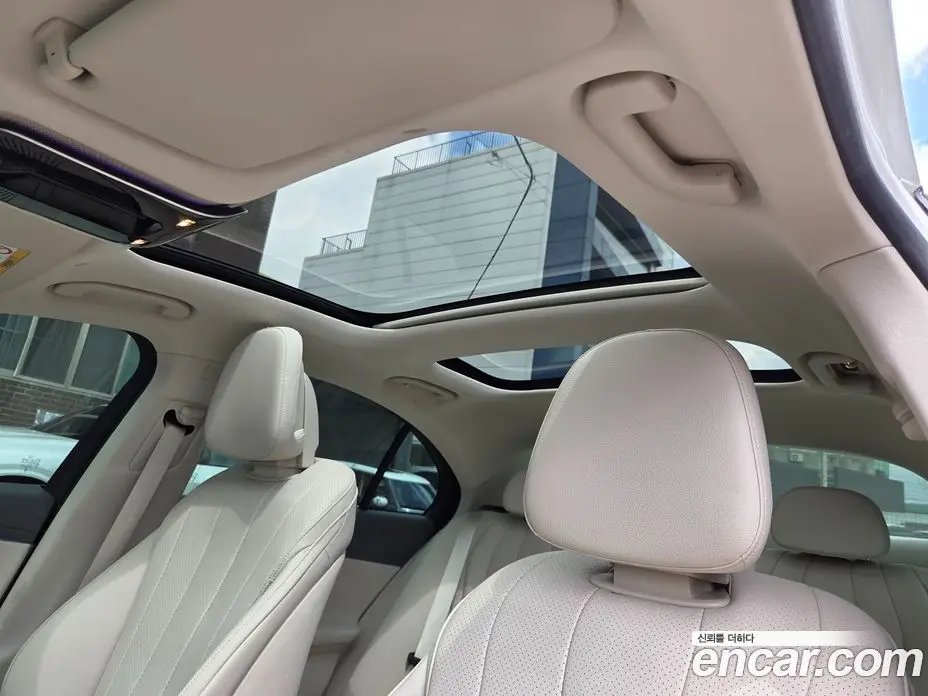 Mercedes-Benz E-Class 2024 2.0 автомат (гидро), фото 15