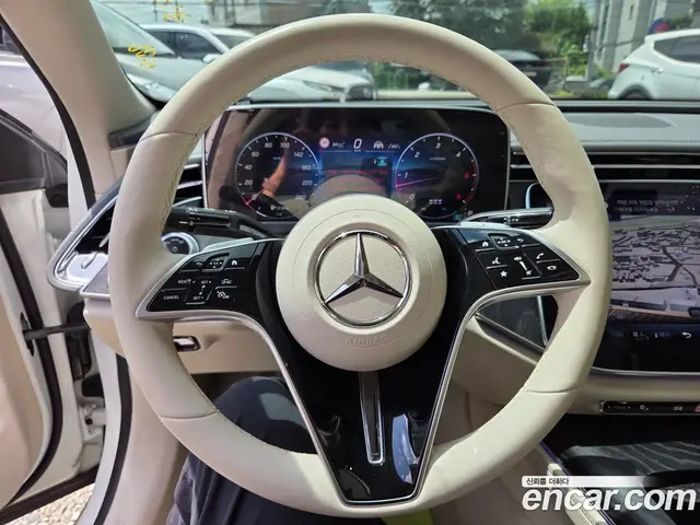 Mercedes-Benz E-Class 2024 2.0 автомат (гидро), миниатюра 8