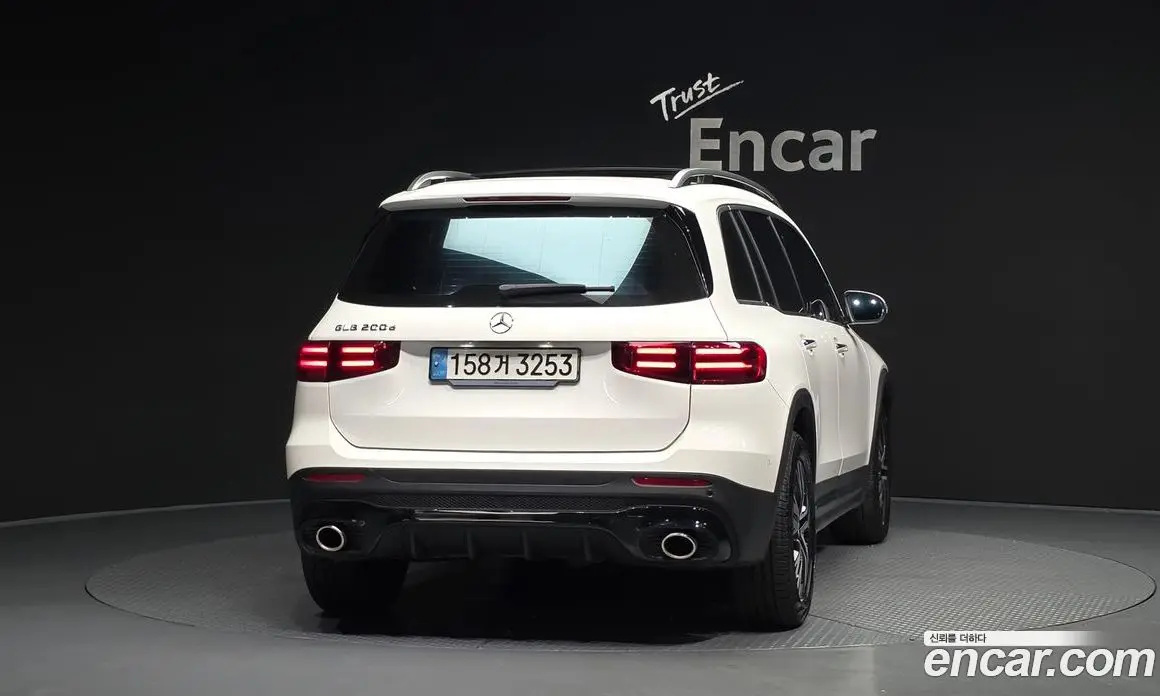 Mercedes-Benz GLB-Class 2024 1.9 автомат (гидро), фото 4
