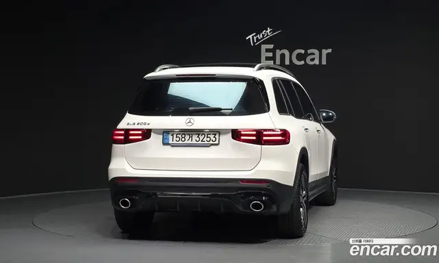 Mercedes-Benz GLB-Class 2024 1.9 автомат (гидро), миниатюра 4