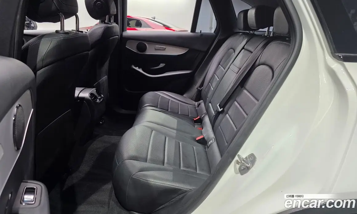 Mercedes-Benz GLC-Class 2018 2.0 автомат (гидро), фото 17