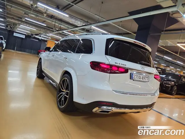 Mercedes-Benz GLS-Class 2024 4.0 автомат (гидро), миниатюра 4