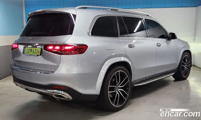 Mercedes-Benz GLS-Class 2024 4.0 автомат (гидро), миниатюра 2