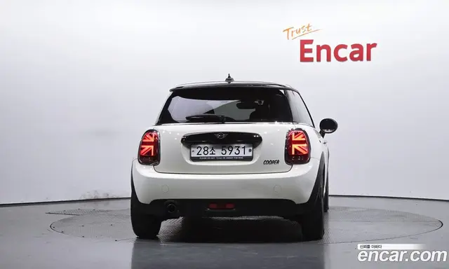 Mini Cooper 2018 1.5 автомат (гидро), миниатюра 4