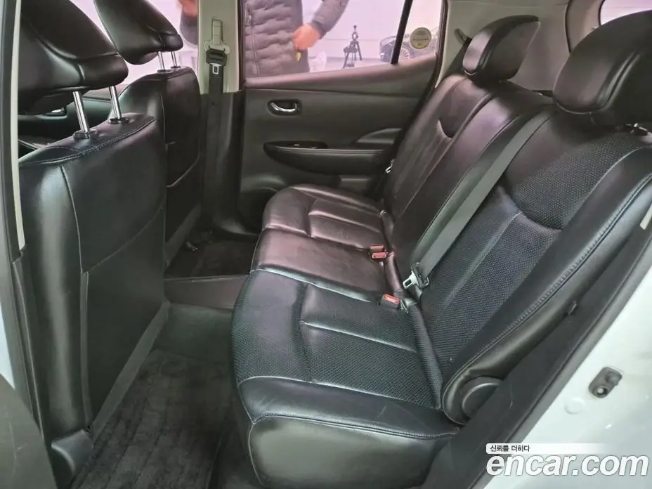 Nissan Leaf 2016 автомат (гидро), фото 12