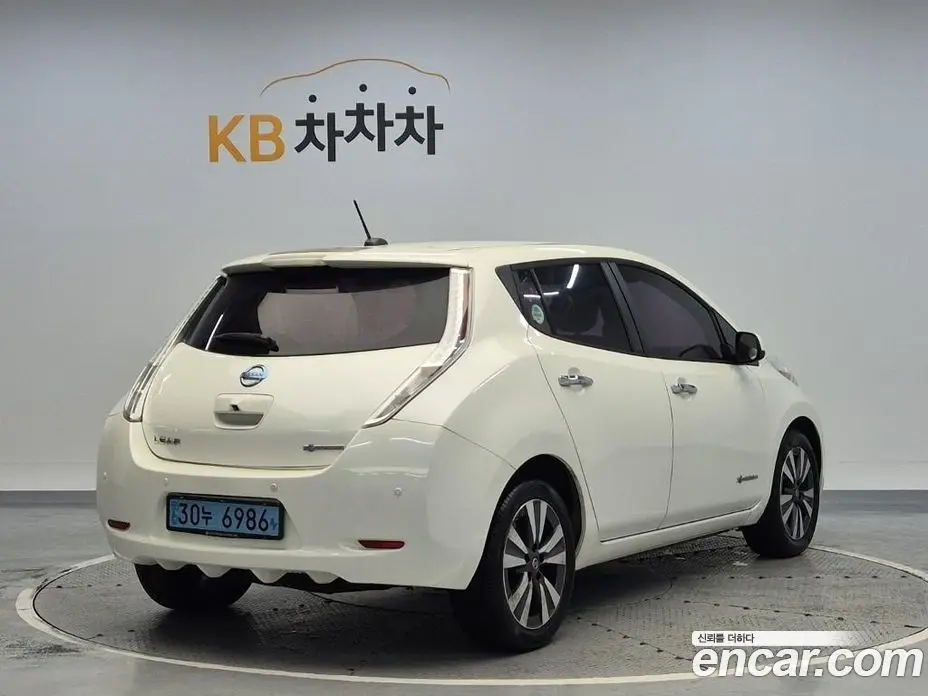 Nissan Leaf 2016 автомат (гидро), фото 3
