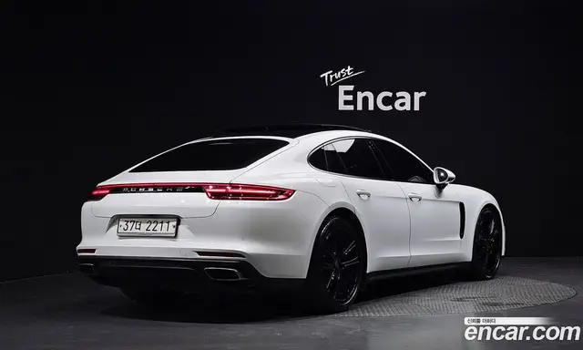 Porsche Panamera 2018 3.0 автомат (гидро), миниатюра 2