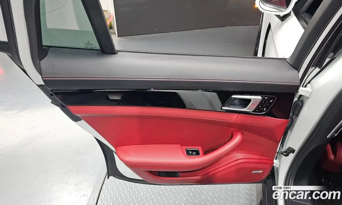 Porsche Panamera 2018 3.0 автомат (гидро), фото 15