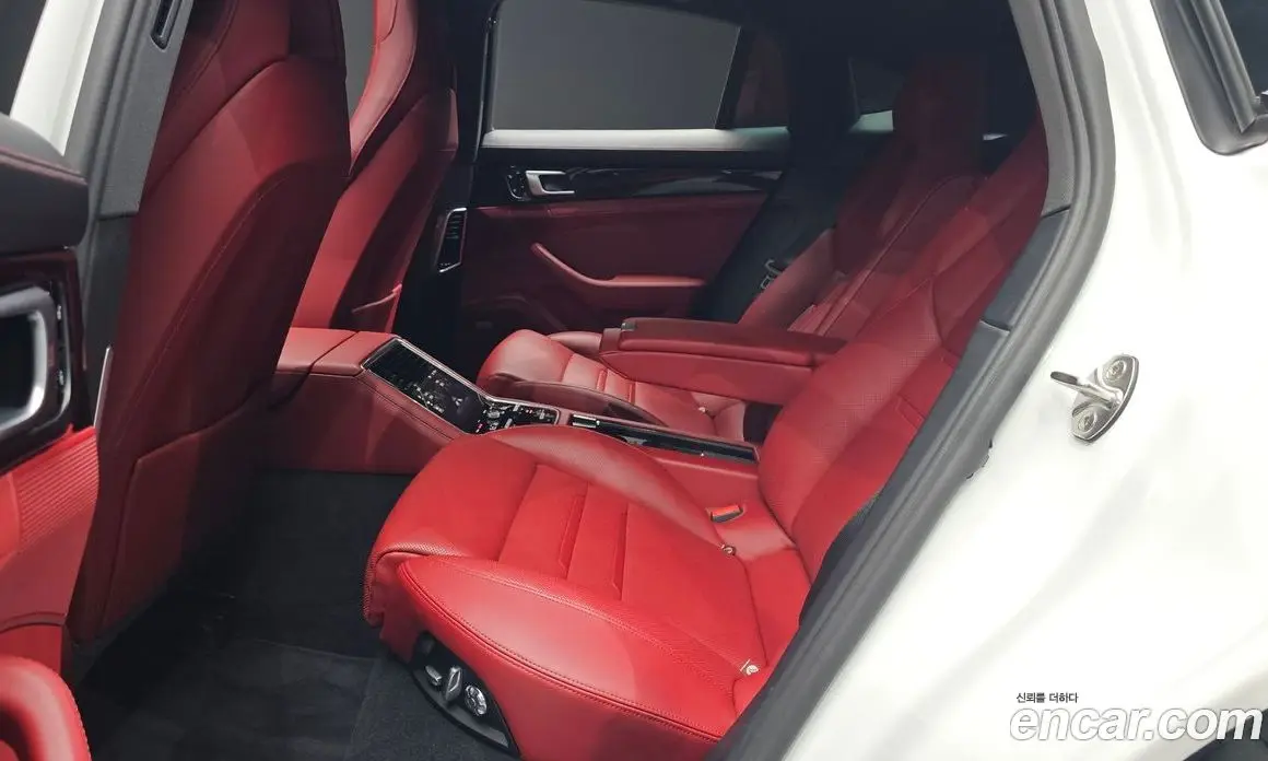Porsche Panamera 2018 3.0 автомат (гидро), фото 17