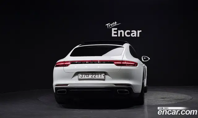 Porsche Panamera 2018 3.0 автомат (гидро), миниатюра 4