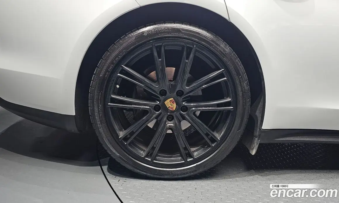 Porsche Panamera 2018 3.0 автомат (гидро), фото 5