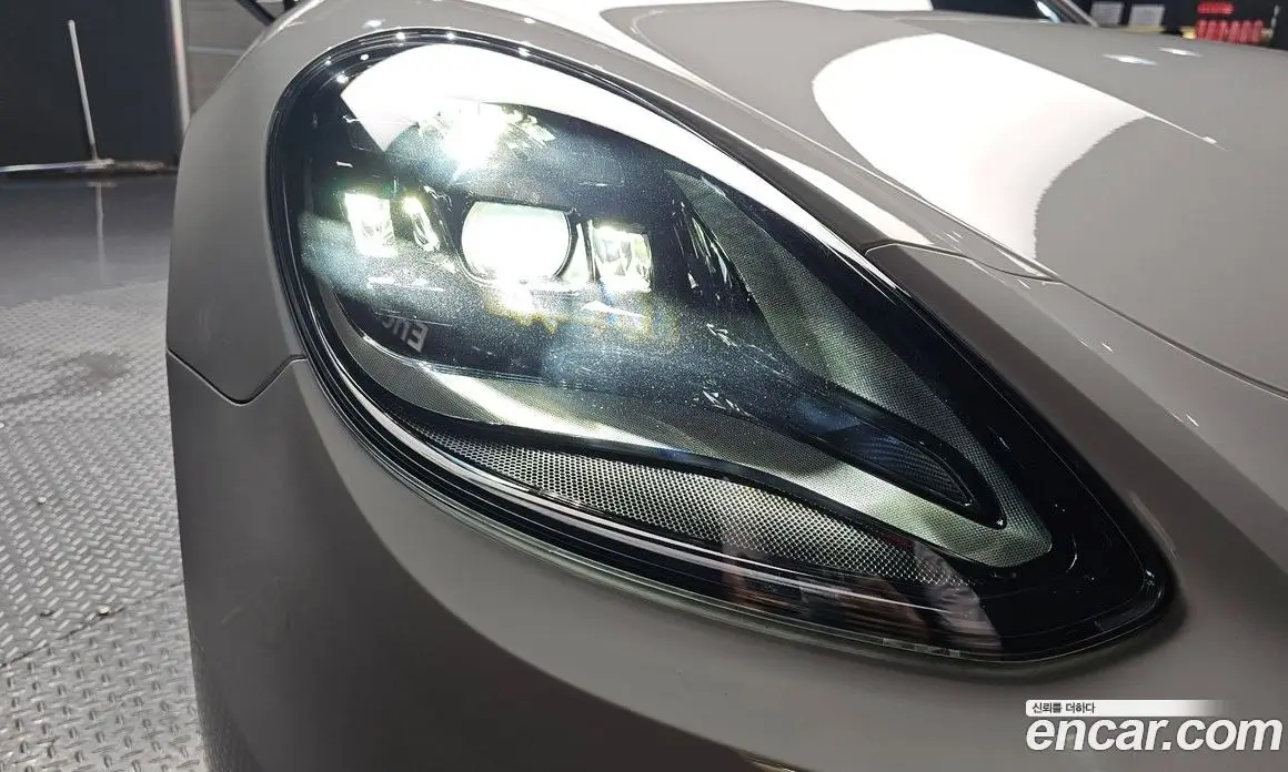 Porsche Panamera 2018 3.0 автомат (гидро), фото 8