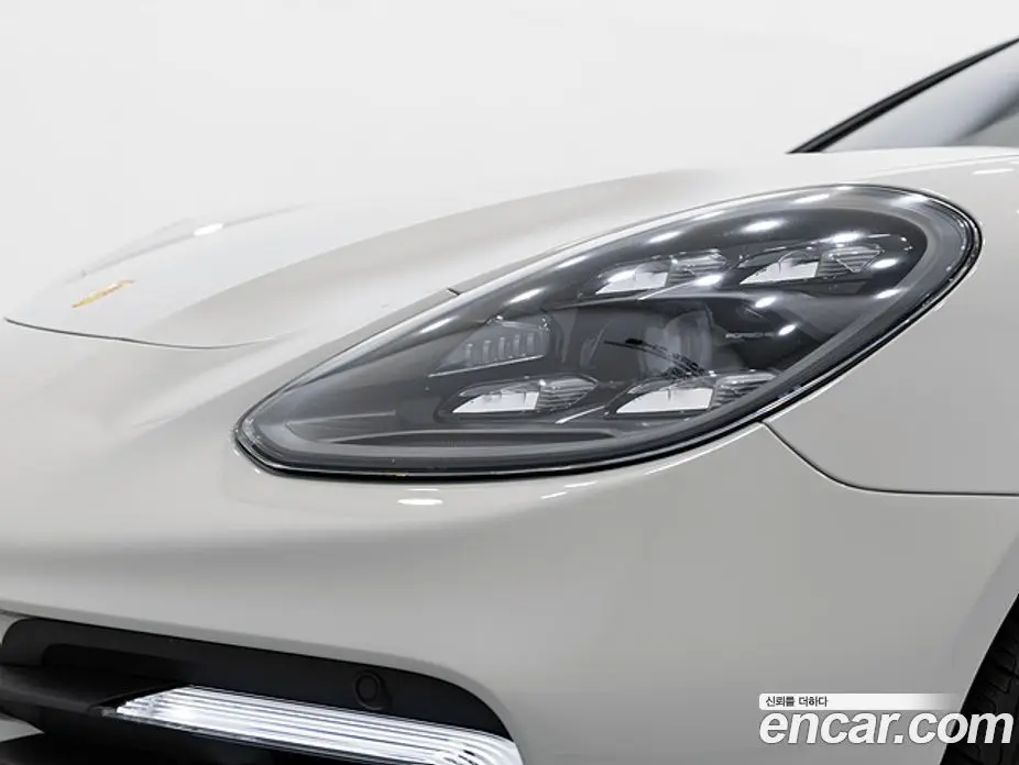 Porsche Panamera 2022 4.0 автомат (гидро), фото 11