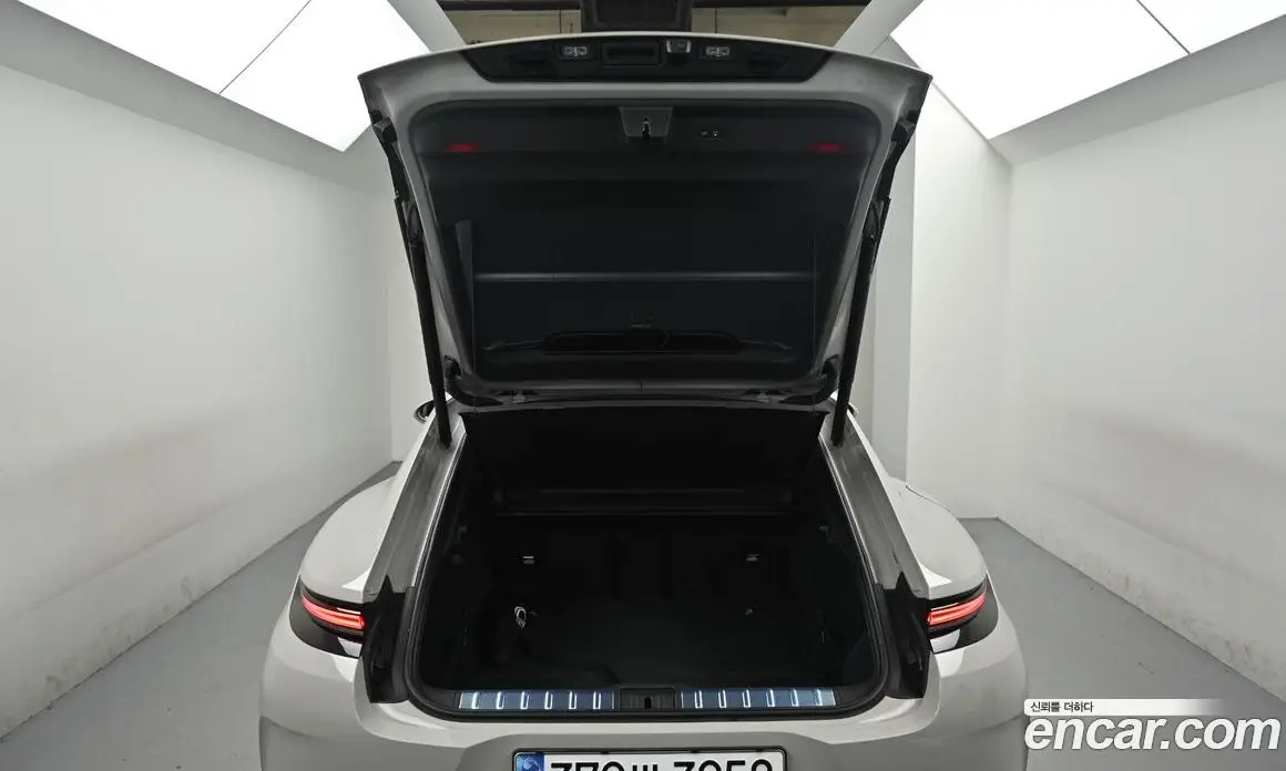 Porsche Panamera 2025 4.0 автомат (гидро), фото 20
