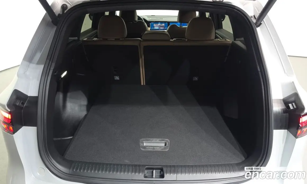 Renault (Samsung) Grand Koleos 2024 2.0 автомат (гидро), фото 31