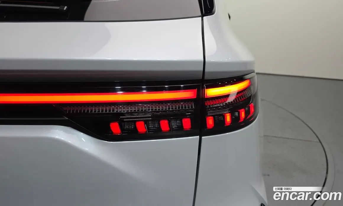 Renault (Samsung) Grand Koleos 2024 2.0 автомат (гидро), фото 9