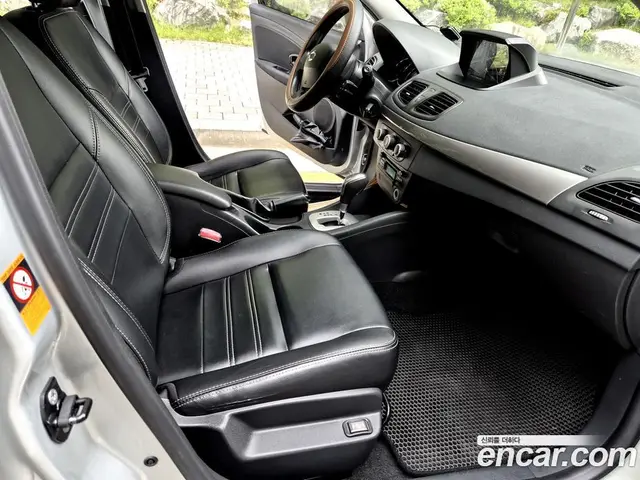 Renault (Samsung) SM3 2013 1.6 автомат (гидро), миниатюра 12