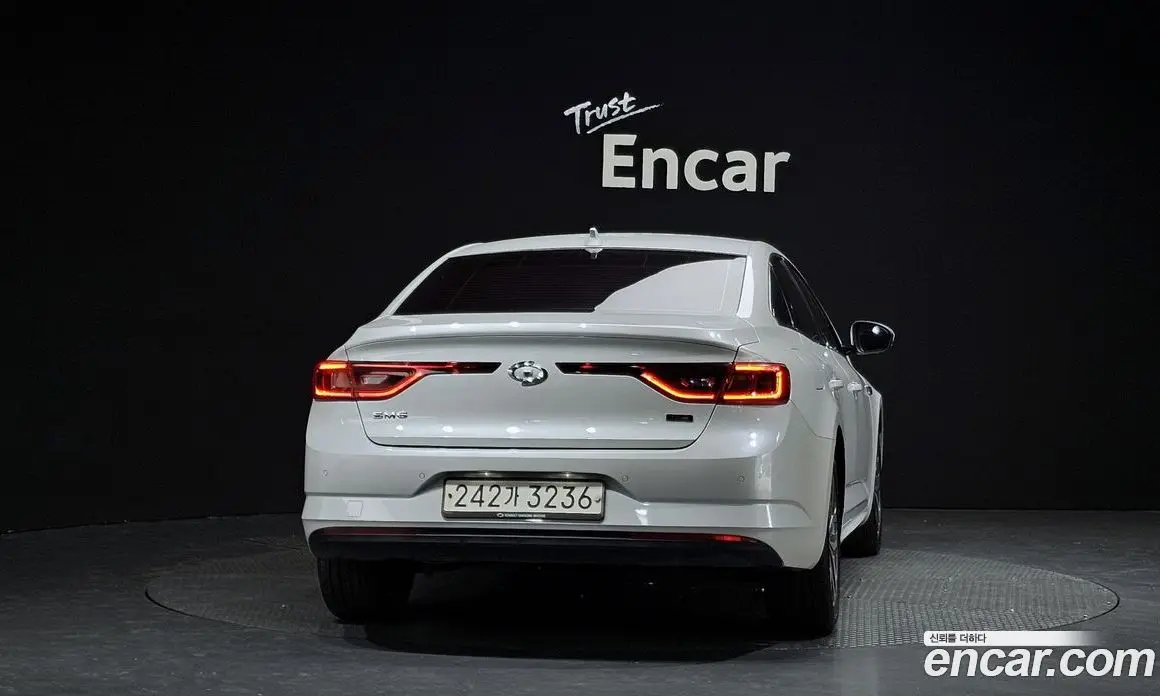 Renault (Samsung) SM6 2016 2.0 автомат (гидро), фото 4 Renault (Samsung) SM6 2016 2.0 автомат (гидро), фото 4