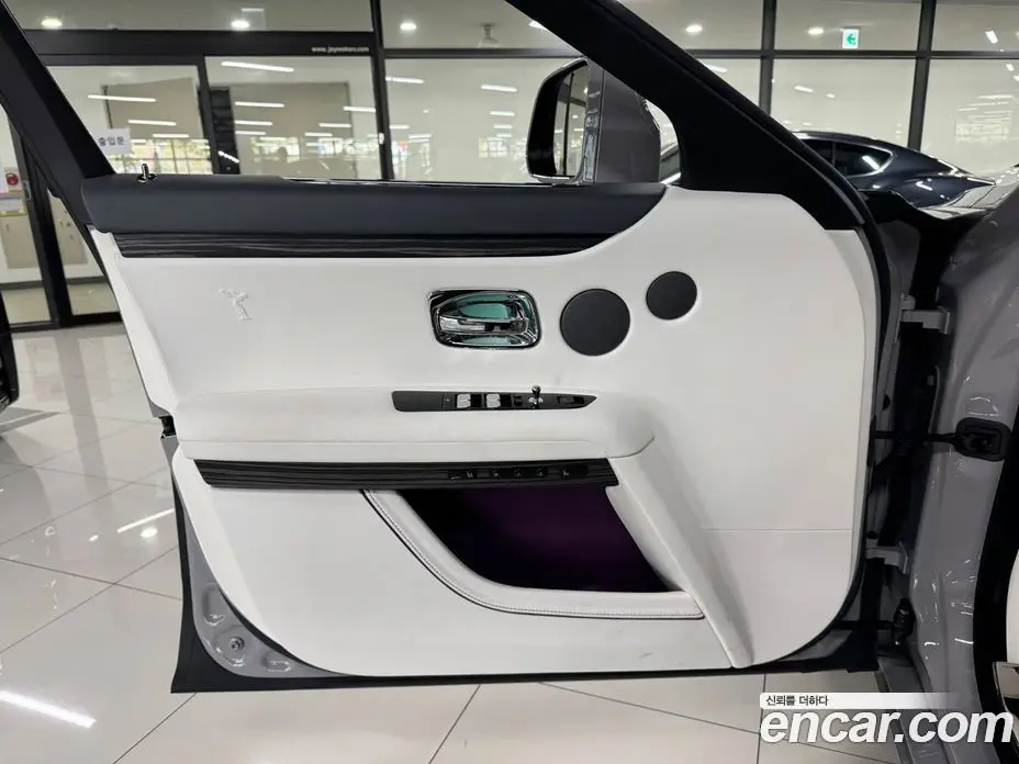 Rolls-Royce Ghost 2022 6.7 автомат (гидро), фото 15