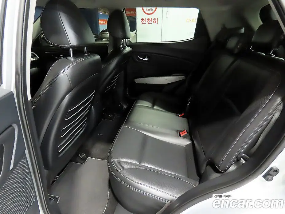 SsangYong TIBOLI 2015 1.6 автомат (гидро), фото 12