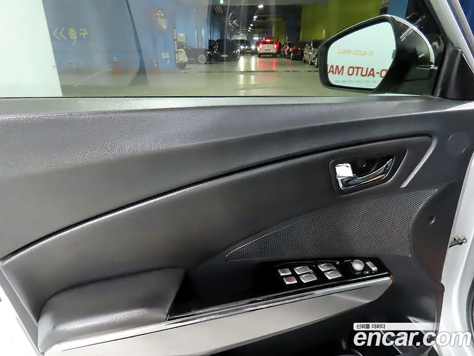 SsangYong TIBOLI 2015 1.6 автомат (гидро), фото 13