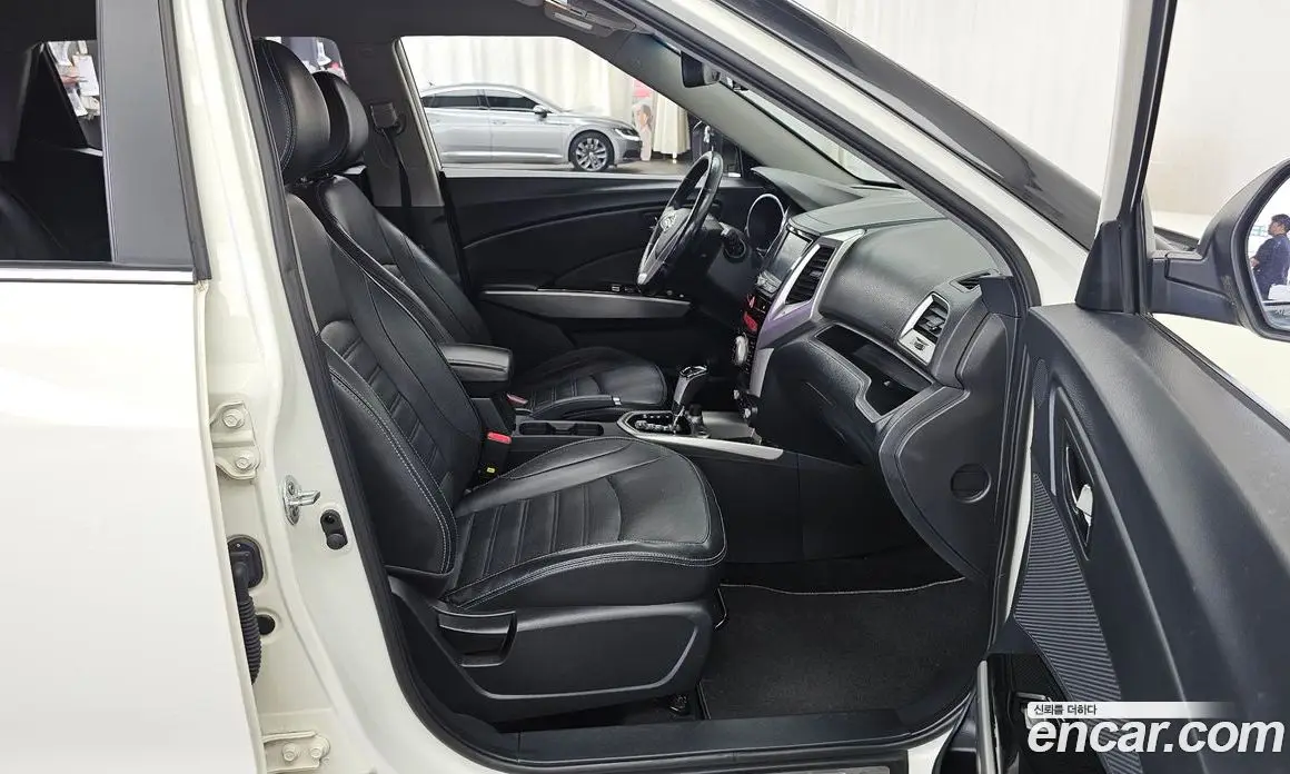 SsangYong TIBOLI 2015 1.6 автомат (гидро), фото 17