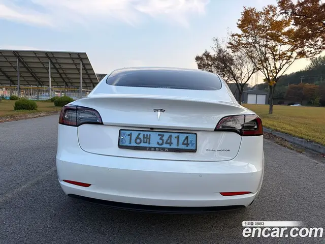 Tesla Model 3 2022 автомат (гидро), миниатюра 4