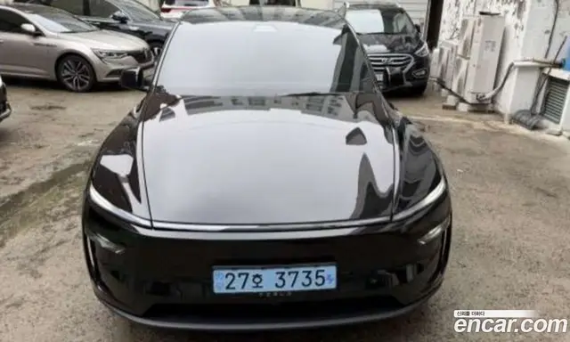 Tesla Model Y, 2026, 3 200 км