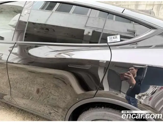 Tesla Model Y 2026 автомат (гидро), миниатюра 11
