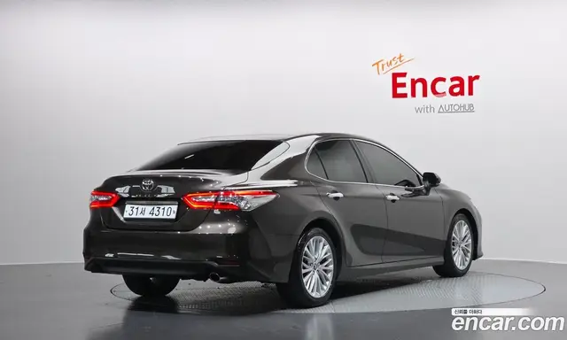 Toyota Camry 2019 2.5 автомат (гидро), миниатюра 2