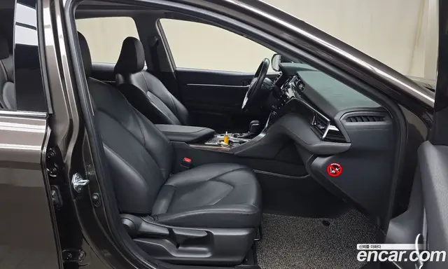 Toyota Camry 2019 2.5 автомат (гидро), миниатюра 11
