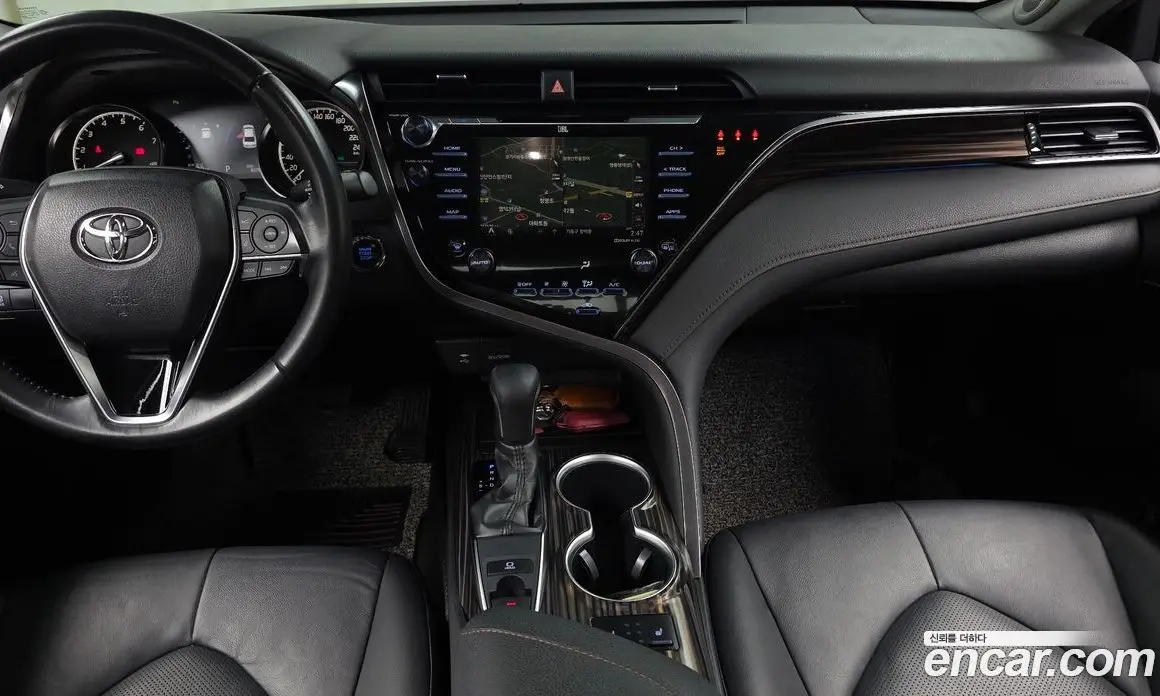 Toyota Camry 2019 2.5 автомат (гидро), фото 14