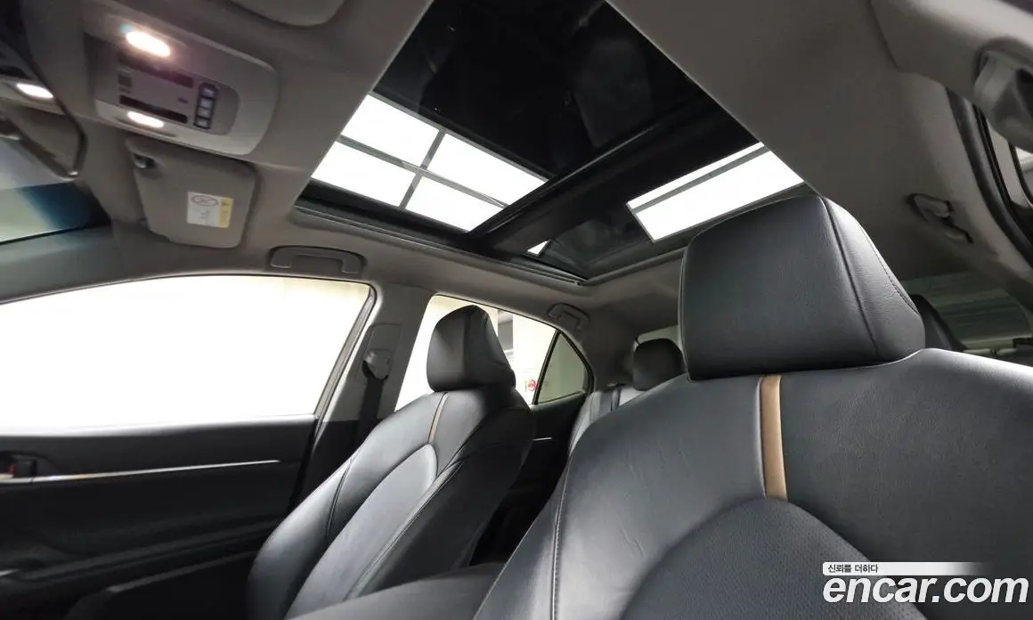 Toyota Camry 2019 2.5 автомат (гидро), фото 18