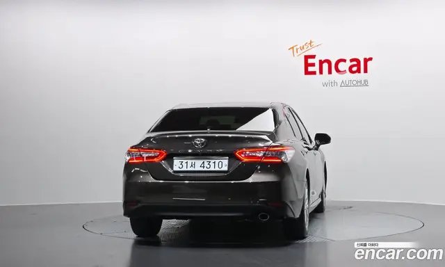 Toyota Camry 2019 2.5 автомат (гидро), миниатюра 4