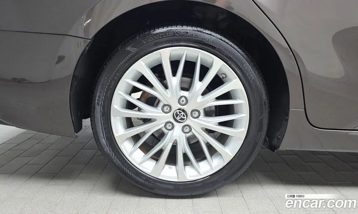 Toyota Camry 2019 2.5 автомат (гидро), фото 5