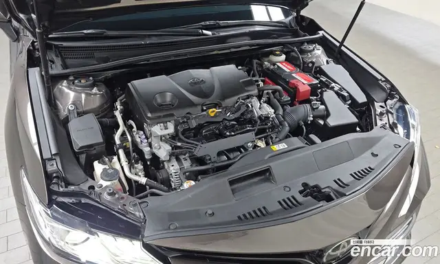 Toyota Camry 2019 2.5 автомат (гидро), миниатюра 6