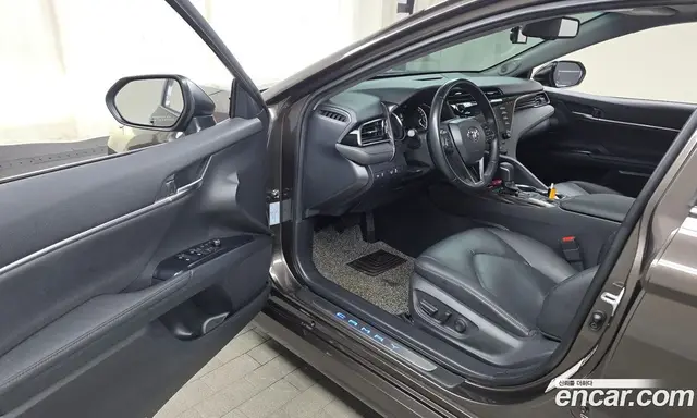 Toyota Camry 2019 2.5 автомат (гидро), миниатюра 10