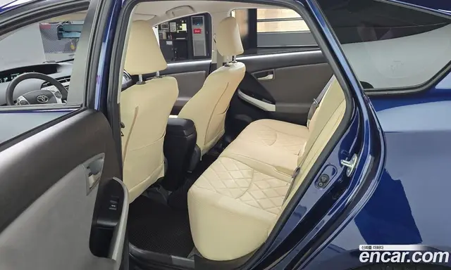 Toyota Prius 2013 1.8 автомат (гидро), миниатюра 11