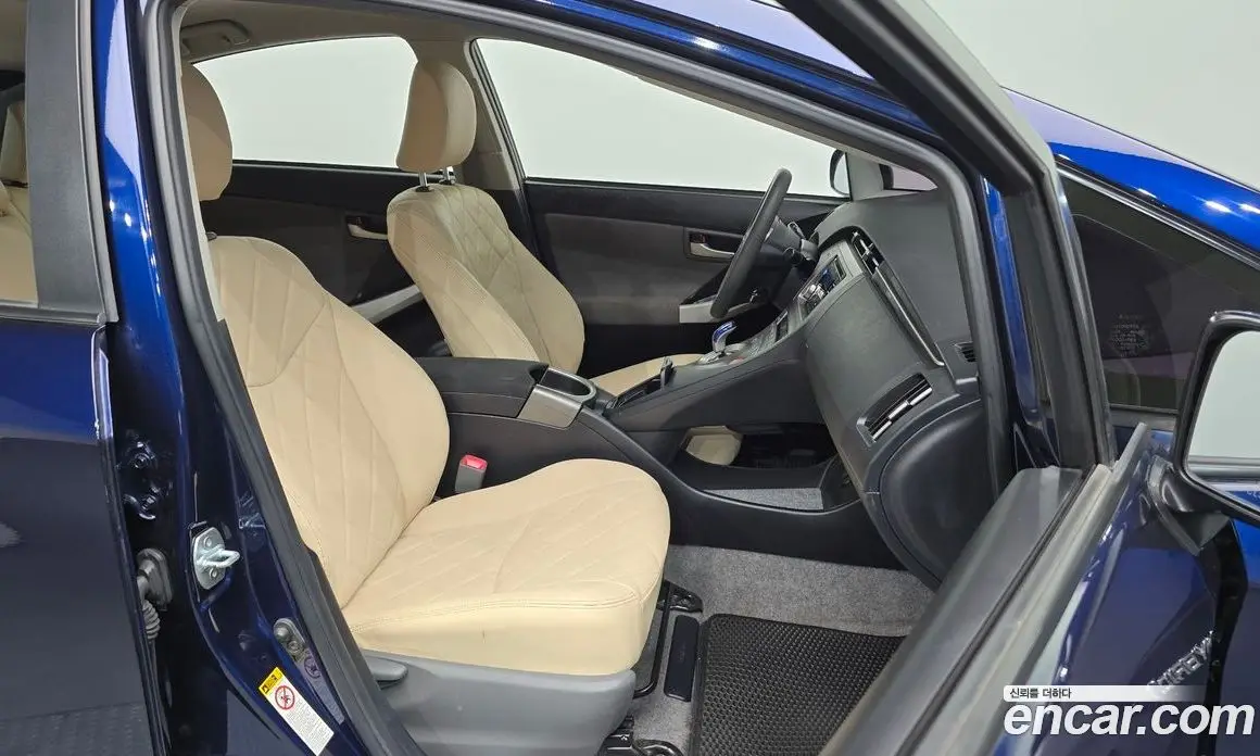 Toyota Prius 2013 1.8 автомат (гидро), фото 12