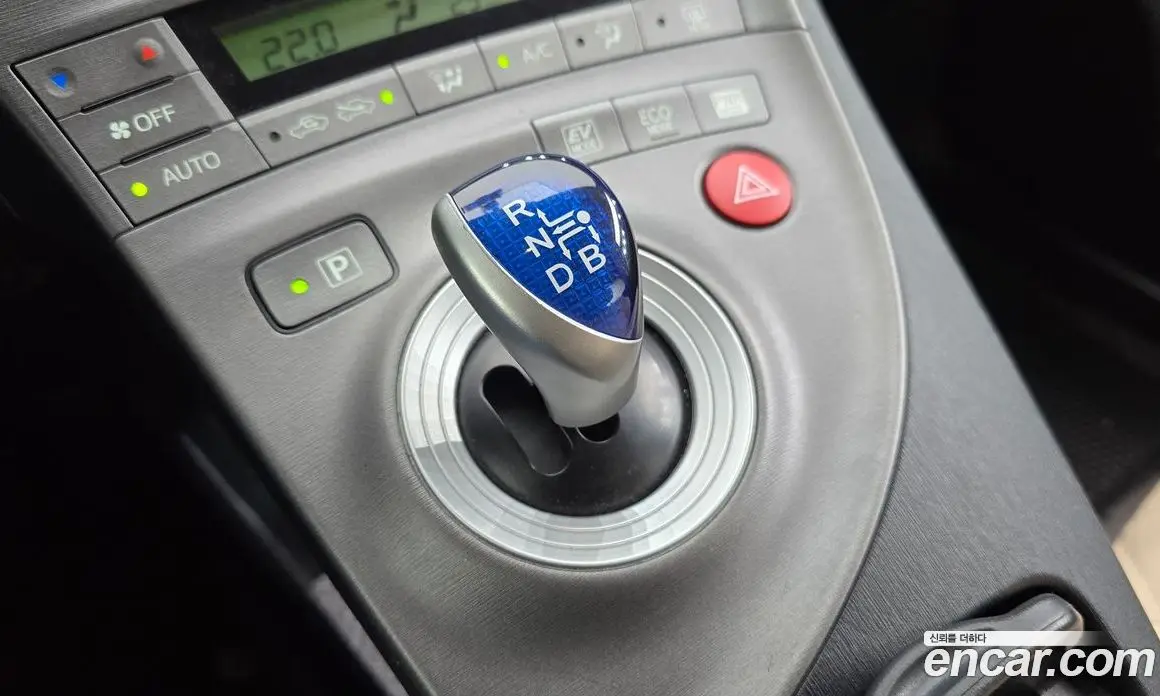 Toyota Prius 2013 1.8 автомат (гидро), фото 9