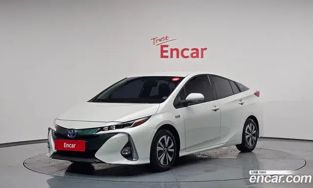 Toyota Prius, 2017, 119 994 км