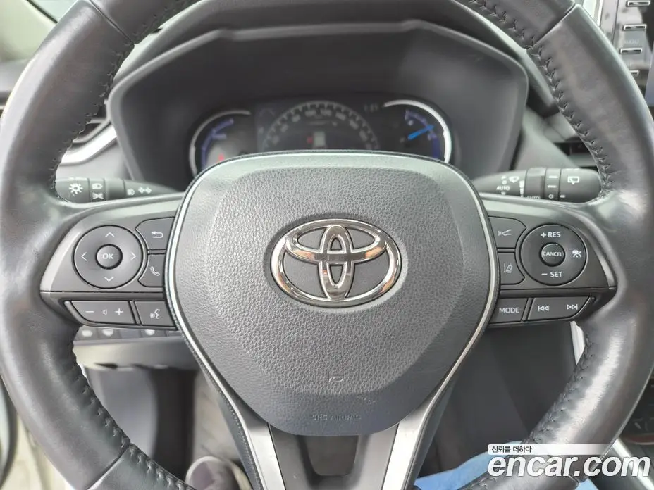 Toyota RAV4 2019 2.5 автомат (гидро), фото 12