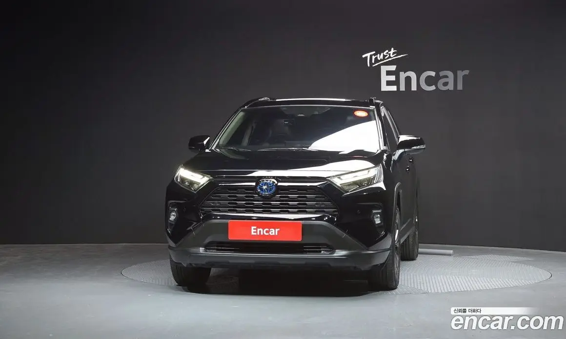 Toyota RAV4 2024 2.5 автомат (гидро), фото 3