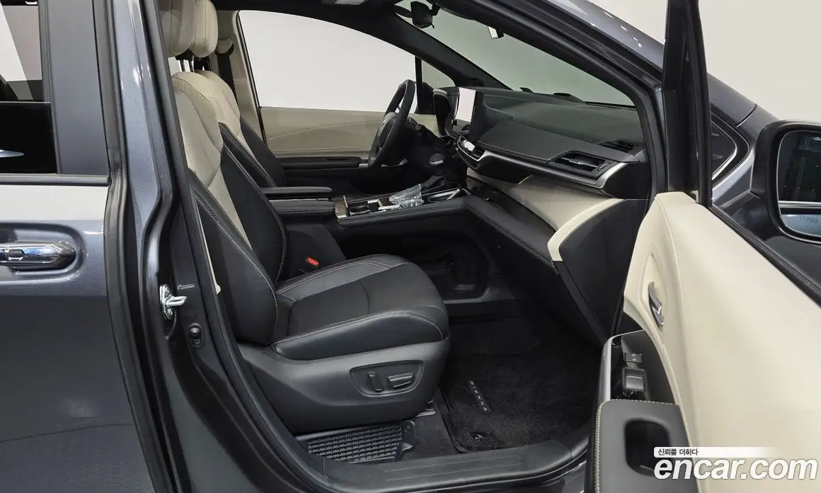 Toyota Sienna 2025 2.5 автомат (гидро), фото 17