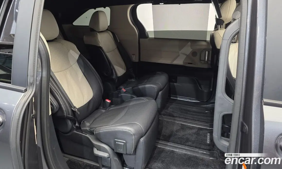 Toyota Sienna 2025 2.5 автомат (гидро), фото 18