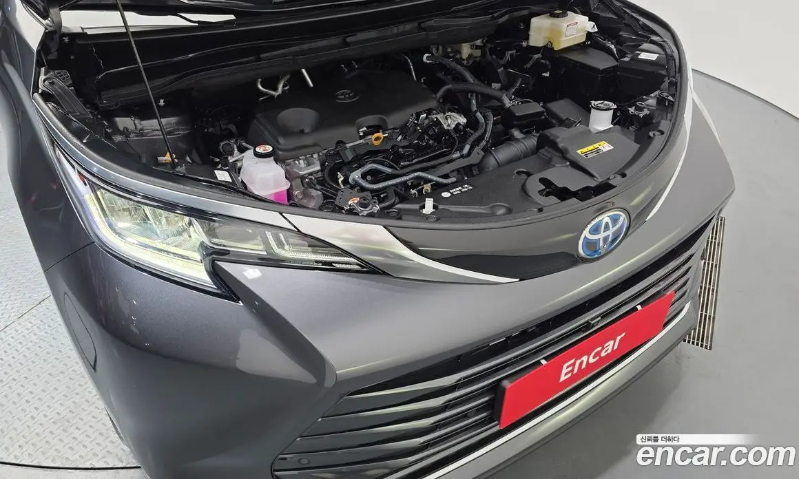 Toyota Sienna 2025 2.5 автомат (гидро), фото 6