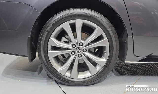 Toyota Sienna 2025 2.5 автомат (гидро), миниатюра 7