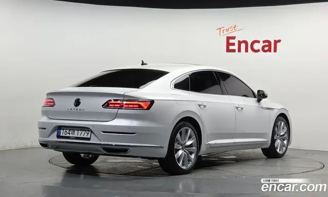 Volkswagen Arteon 2023 2.0 автомат (гидро), миниатюра 1