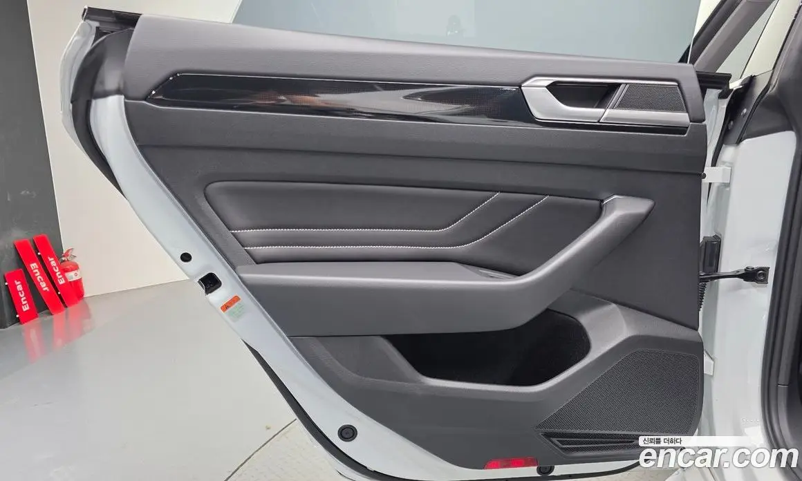 Volkswagen Arteon 2023 2.0 автомат (гидро), фото 14