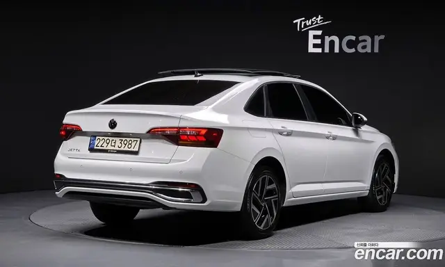 Volkswagen Jetta 2023 1.5 автомат (гидро), миниатюра 2